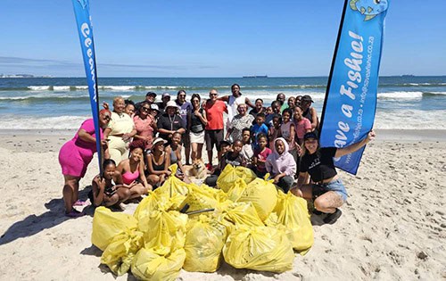 south-africa-beach-cleanup south africa beach cleanup