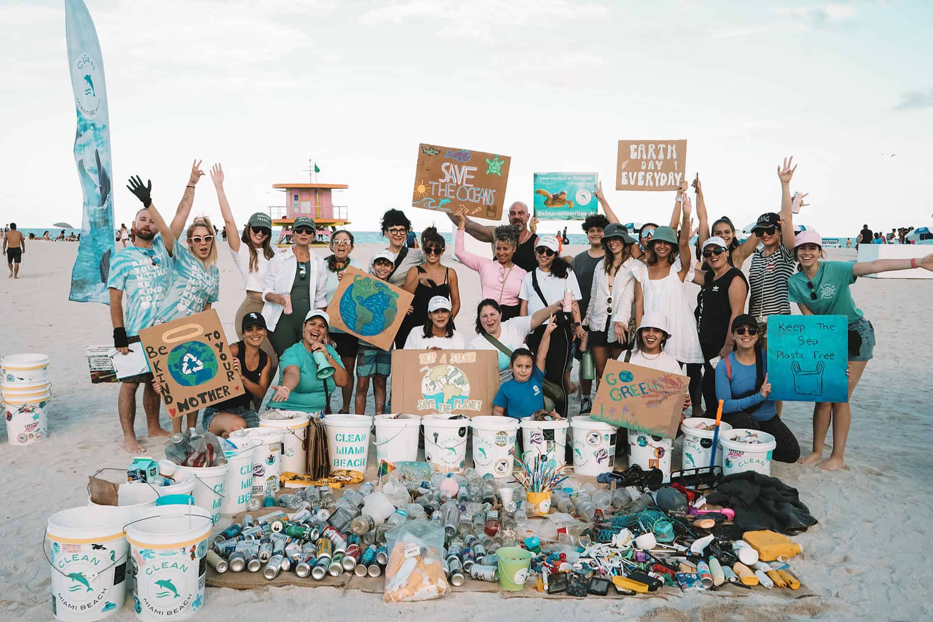 How to Plan a Volunteer Beach Cleanup: A Step-by-Step Guide - Oceanic ...